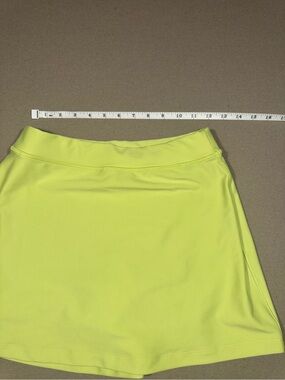 YPB SculptLUX Active skort - Neon Lime Abercrombie with pockets